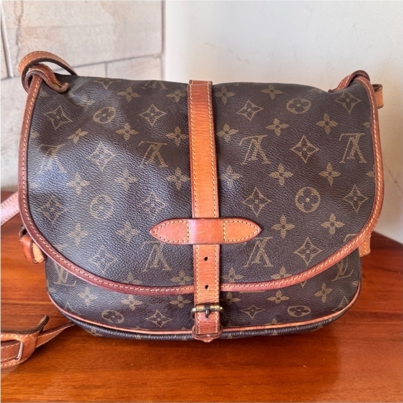 Louis Vuitton Dark Brown Monogram Crossbody Bag - Picture 1 of 14